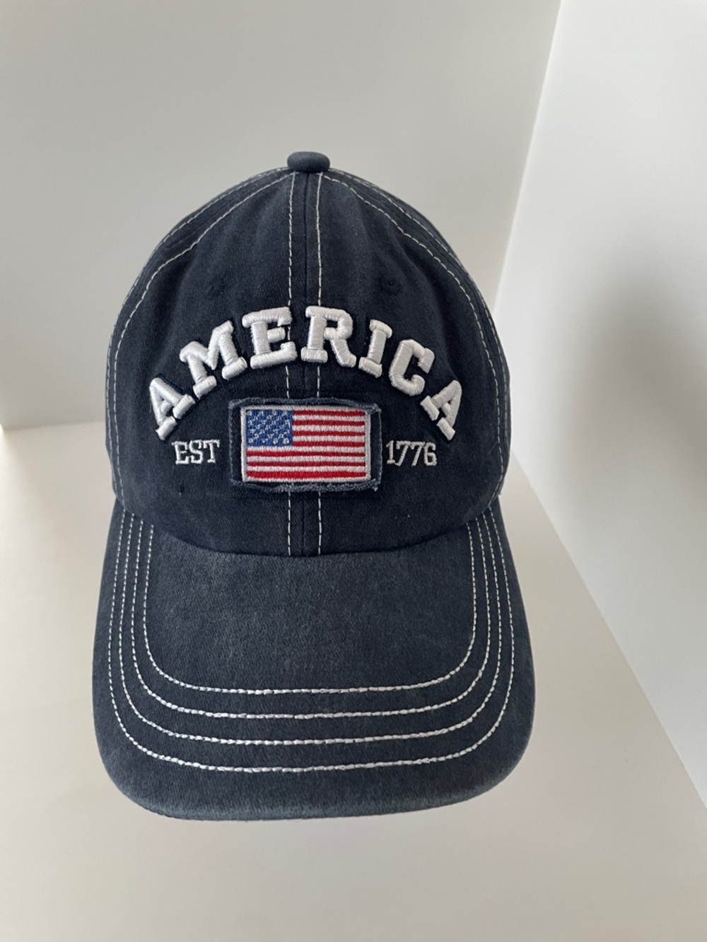 Embroidered "AMERICA" Flag Patriotic Baseball Cap - Navy - New